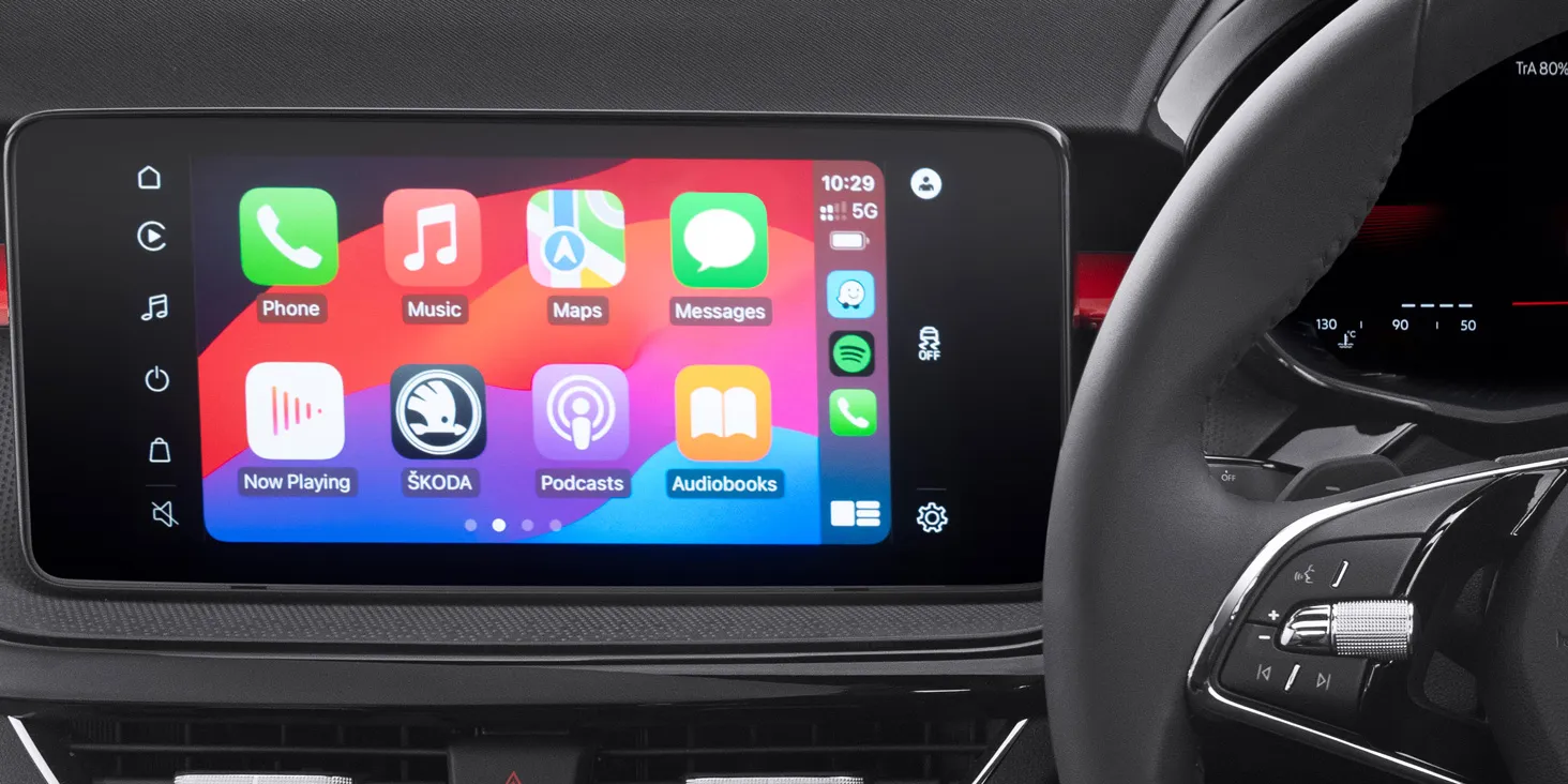 25.4 cm Infotainment System with Skoda Play Apps & Red theme