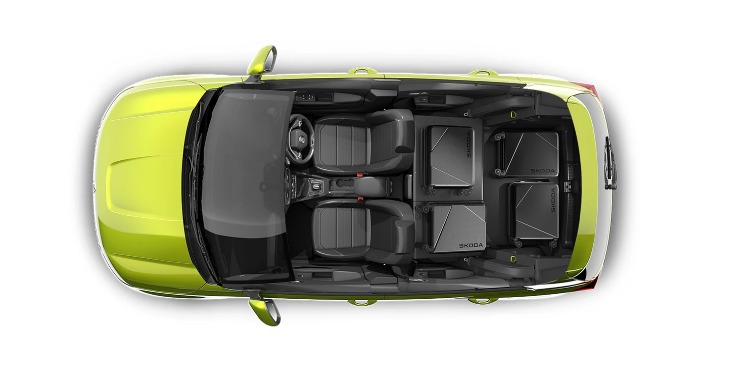 Folding down the entire row of rear-seat backrests increases the total space to 1,265 litres.