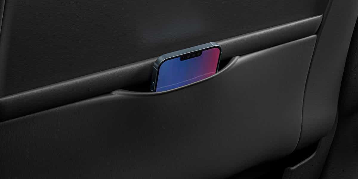 Škoda Kylaq Smartphone Pocket
